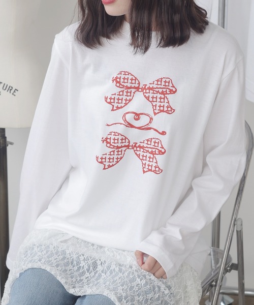 ROOPTOKYO(ループトウキョウ)の「トレンドライクなリボンデザイン。ハート&チェックリボン/ ロンT / バレエコア(Tシャツ/カットソー・レディース・ホワイト×レッド/ホワイト×グレー・FREE)」の2枚目の写真
