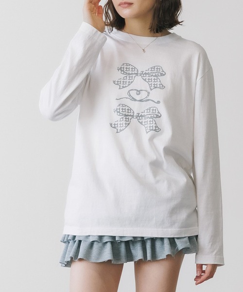ROOPTOKYO(ループトウキョウ)の「トレンドライクなリボンデザイン。ハート&チェックリボン/ ロンT / バレエコア(Tシャツ/カットソー・レディース・ホワイト×レッド/ホワイト×グレー・FREE)」の6枚目の写真