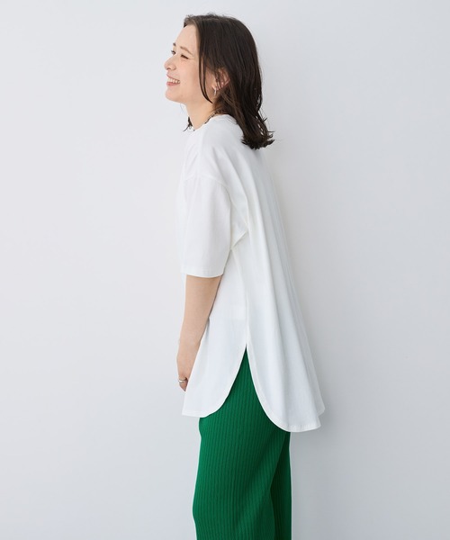 anyfee(エニフィー)の「【anyfee/プラスサイズ】接触冷感・裾ラウンドチュニックTシャツ(Tシャツ/カットソー・レディース・ホワイト/ブラック/チャコール・LL/3L/4L/5L)」の11枚目の写真