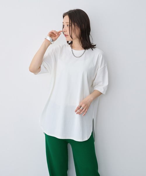 anyfee(エニフィー)の「【anyfee/プラスサイズ】接触冷感・裾ラウンドチュニックTシャツ(Tシャツ/カットソー・レディース・ホワイト/ブラック/チャコール・LL/3L/4L/5L)」の7枚目の写真