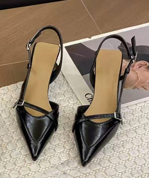 shoes365(シューズスリーシックスファイヴ)の「【SHOES 365】ポインテッドストラップパンプス (SS)(パンプス・レディース・オフホワイト/ブラック・24.5cm/23.0cm/24.0cm/22.5cm/23.5cm)」の10枚目の写真