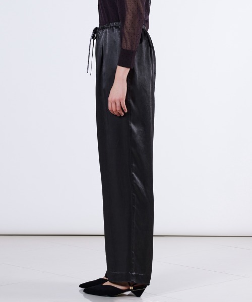 DOUBLE STANDARD CLOTHING(ダブルスタンダードクロージング)の「アセテートピグメントサテンタンクパンツ(その他パンツ・レディース・カーキ/チャコール・36/38)」の7枚目の写真