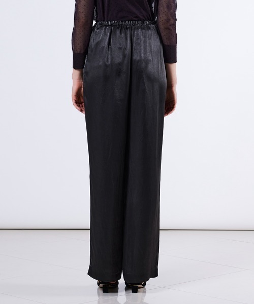 DOUBLE STANDARD CLOTHING(ダブルスタンダードクロージング)の「アセテートピグメントサテンタンクパンツ(その他パンツ・レディース・カーキ/チャコール・36/38)」の8枚目の写真