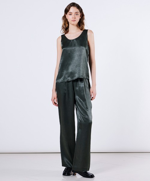 DOUBLE STANDARD CLOTHING(ダブルスタンダードクロージング)の「アセテートピグメントサテンタンクパンツ(その他パンツ・レディース・カーキ/チャコール・36/38)」の17枚目の写真