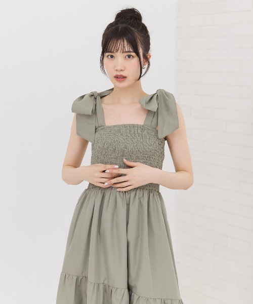 REDYAZEL（レディアゼル）の「リボンショルダーティアードワンピース（ワンピース・レディース・オフホワイト/レッド/カーキ/ブラック・FREE）」の21枚目の写真