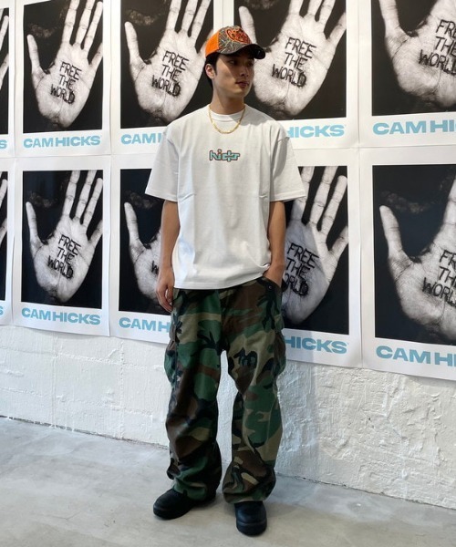 BEAMS T(ビームスティー)の「Cam Hicks / ALYBTB T-SHIRT(Tシャツ/カットソー・メンズ・ホワイト/ブラウン・S/M/L/XL)」の14枚目の写真