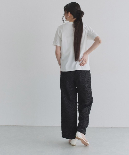 ECLAM(クラム)の「コード刺繍ロゴTシャツ(Tシャツ/カットソー・レディース・グレー系その他/ホワイト×ブラック・M)」の21枚目の写真