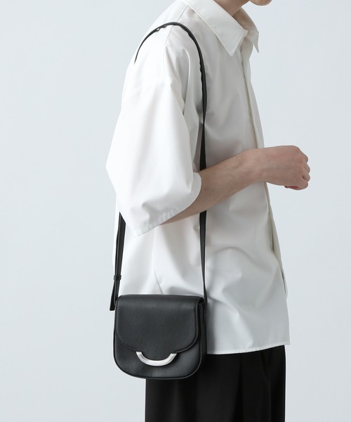 HARE(ハレ)の「ミニラウンドショルダーBAG(HARE)(ショルダーバッグ・メンズ・ブラック・FREE)」の19枚目の写真