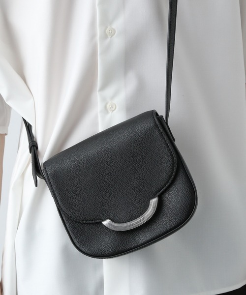 HARE(ハレ)の「ミニラウンドショルダーBAG(HARE)(ショルダーバッグ・メンズ・ブラック・FREE)」の22枚目の写真