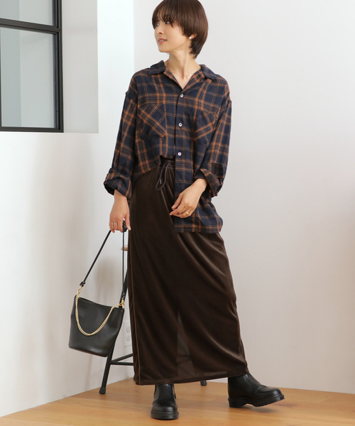 AULENTTI（オウレンティ）の「【AULENTTI/オウレンティ】チェーンレザーBAG（ショルダーバッグ・レディース・ブラック/ベージュ・FREE）」の4枚目の写真