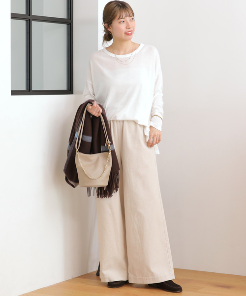 AULENTTI（オウレンティ）の「【AULENTTI/オウレンティ】チェーンレザーBAG（ショルダーバッグ・レディース・ブラック/ベージュ・FREE）」の6枚目の写真