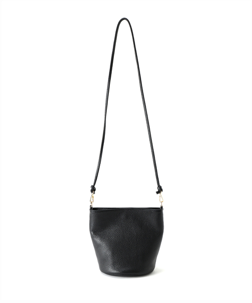 AULENTTI（オウレンティ）の「【AULENTTI/オウレンティ】チェーンレザーBAG（ショルダーバッグ・レディース・ブラック/ベージュ・FREE）」の19枚目の写真