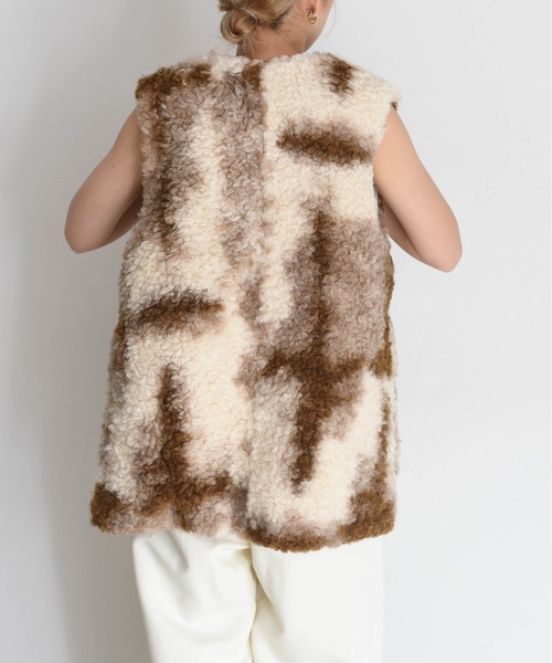 エイミーロウ　中綿ベスト　✨新品未使用✨ Eimee Law（エイミーロウ）の「ビッグカラー中綿ベスト（ダウン