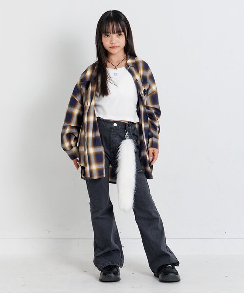 algy（アルジー）の「サイドカットフレアパンツ（デニムパンツ・キッズ・サックスブルー/ブラック・SMALL/MEDIUM/X-SMALL/XX-SMALL）」の3枚目の写真