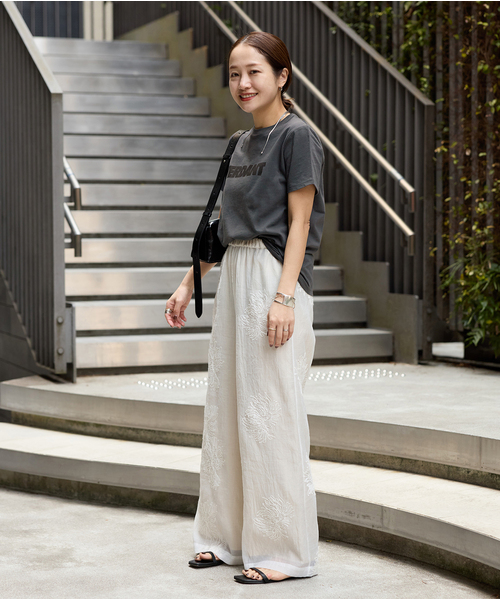 JOURNAL STANDARD（ジャーナルスタンダード）の「《WEB限定追加4》VERDANT Tシャツ（Tシャツ/カットソー・レディース・シルバー/ブラック系その他/ホワイト・FREE）」の5枚目の写真