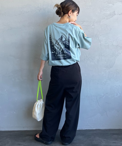 Columbia（コロンビア）の「【WEB限定】[Columbia/コロンビア] URBAN HIKE バックプリントTシャツ（Tシャツ/カットソー・レディース・ホワイト/ネイビー/ブルー/ブラック・M/L）」の7枚目の写真