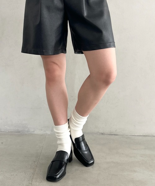 MYMOOD.(マイムード)の「スクエアトゥローファー(ローファー・レディース・ブラック/ブラウン・23.5cm/24.5cm)」の5枚目の写真