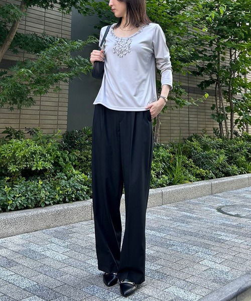 etre pret（エトレプレ）の「胸元フリル長袖ニット（Tシャツ/カットソー・レディース・ホワイト/グレー/ブラック・5号/7号/9号/11号/13号）」の9枚目の写真