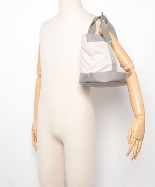 adidas（アディダス）の「チップ カート トート バッグ【adidas Golf/アディダスゴルフ】（トートバッグ・メンズ・ホワイト×ネイビー/ホワイト×グレー・FREE）」の16枚目の写真