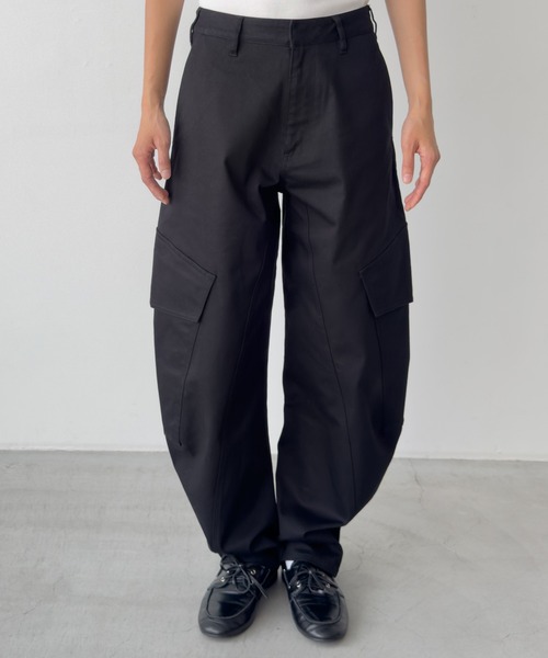 CANAL JEAN（キャナルジーン）の「バレルレッグツイストカーゴパンツ（カーゴパンツ・レディース・ブラック/カーキ・マルチサイズ）」の14枚目の写真