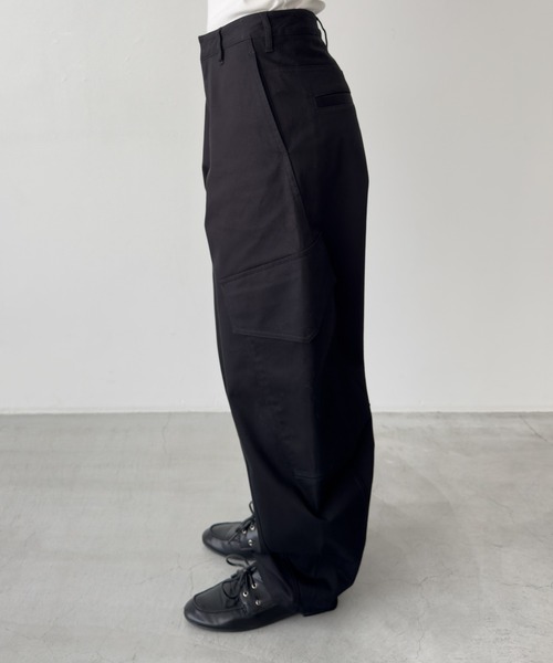 CANAL JEAN（キャナルジーン）の「バレルレッグツイストカーゴパンツ（カーゴパンツ・レディース・ブラック/カーキ・マルチサイズ）」の15枚目の写真