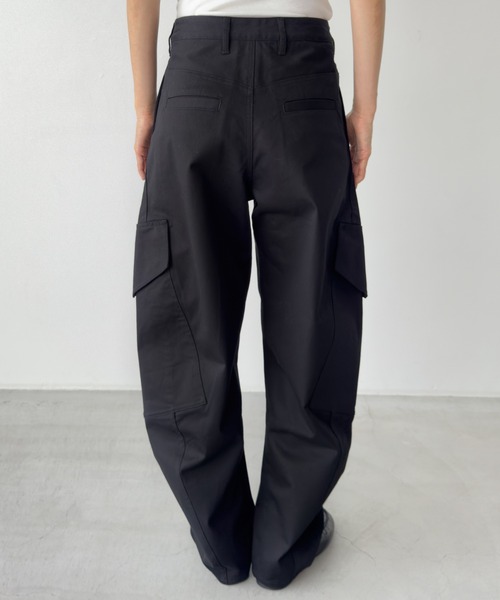 CANAL JEAN（キャナルジーン）の「バレルレッグツイストカーゴパンツ（カーゴパンツ・レディース・ブラック/カーキ・マルチサイズ）」の16枚目の写真
