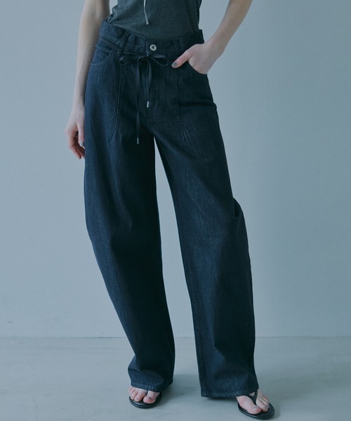 バーレルレッグジーンズ / Barrel Leg Jeans