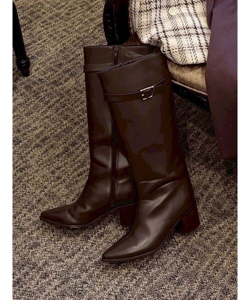 MERCURYDUO（マーキュリーデュオ）の「ベルテッドロングブーツ（ブーツ・レディース・ブラック/レッド/ブラウン・36/38）」の3枚目の写真