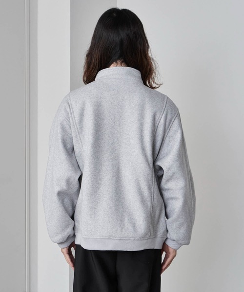 Theater code(シアターコード)の「Basic Flap Pocket Blouson / ベーシック フラップポケット付き スウェット ブルゾン 秋 秋服メンズ 2026年秋冬 冬服(ブルゾン・メンズ・アッシュ/チャコール・M/L)」の4枚目の写真