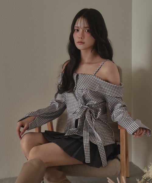 M DOLLY(エムドリー)の「check fiorella ribbon tops / チェックフィオレッラリボントップス(シャツ/ブラウス・レディース・ブラック/ブルー/ホワイト・FREE)」の4枚目の写真