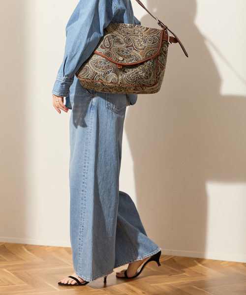 journal standard L'essage（ジャーナルスタンダードレサージュ）の「ウォッシュドバギーデニム（デニムパンツ・レディース・ブラック/ブルー・38/36）」の12枚目の写真