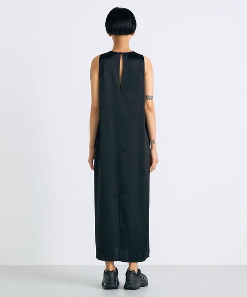 EDITION（エディション）の「ワッシャーサテン ノースリーブワンピース（ワンピース・レディース・ブラック/カーキ・34/36）」の5枚目の写真