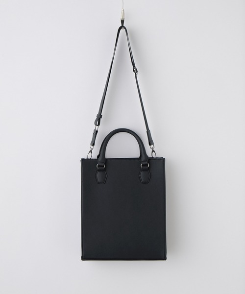 CLEL（クレイル）の「【CLEL】Embossed 2Way Tote Bag / エンボス 2wayトートバッグ（トートバッグ・メンズ・ブラック系/ベージュ系・FREE）」の4枚目の写真
