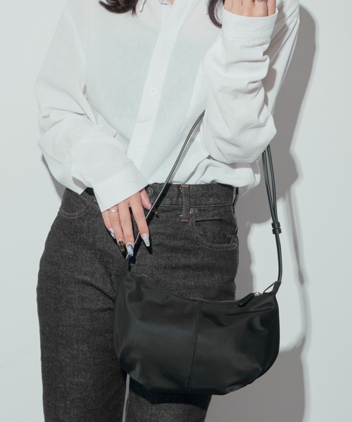 NOTHING WRITTEN / ナッシングリトゥン Nylon shoulder mini bag