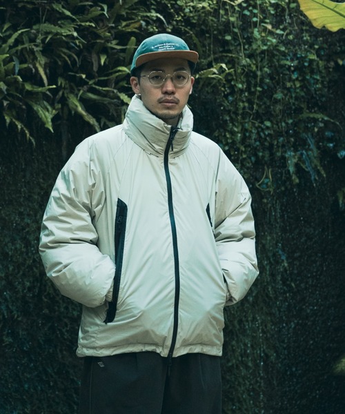 NANGA（ナンガ）の「[NANGA/ナンガ] 別注 オーロラダウンジャケット（ダウンジャケット/コート・レディース・アイボリー/グリーン/ブラック・M/S/L/XL）」の3枚目の写真