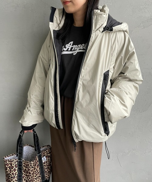 NANGA（ナンガ）の「[NANGA/ナンガ] 別注 オーロラダウンジャケット（ダウンジャケット/コート・レディース・アイボリー/グリーン/ブラック・M/S/L/XL）」の8枚目の写真