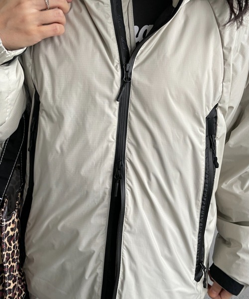 NANGA（ナンガ）の「[NANGA/ナンガ] 別注 オーロラダウンジャケット（ダウンジャケット/コート・レディース・アイボリー/グリーン/ブラック・M/S/L/XL）」の17枚目の写真