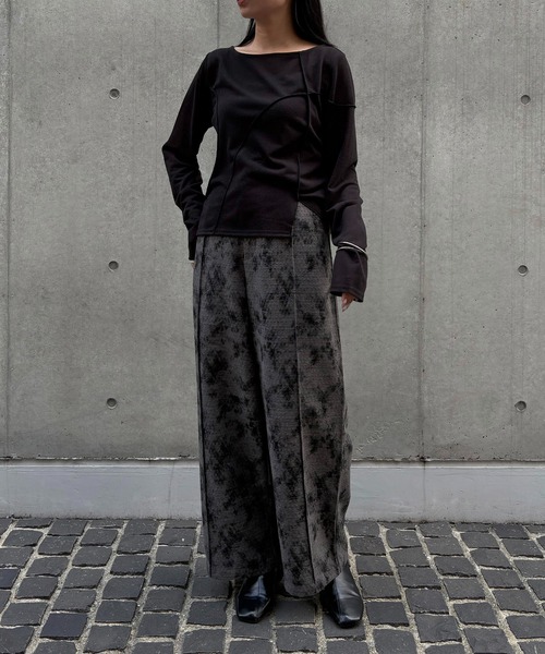 &g'aime（アンジェム）の「【&g'aime】メロー切替ショートトップス　Mellow Stitch Contrast Short Top（Tシャツ/カットソー・レディース・ブルー/ブラック/ホワイト・FREE）」の21枚目の写真