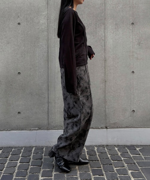 &g'aime（アンジェム）の「【&g'aime】メロー切替ショートトップス　Mellow Stitch Contrast Short Top（Tシャツ/カットソー・レディース・ブルー/ブラック/ホワイト・FREE）」の22枚目の写真