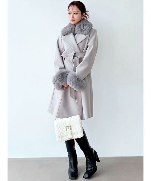 RESEXXY（リゼクシー）の「キルティングファーコンパクトバッグ（ハンドバッグ・レディース・ホワイト/ブラック・FREE）」の12枚目の写真