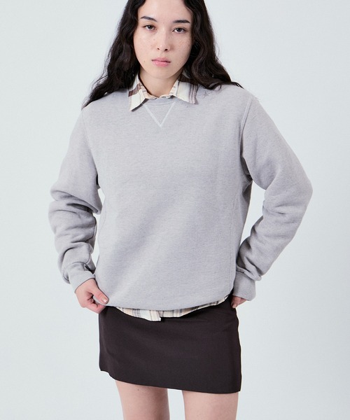 M TO R(ムウトアール)の「【RUSSELL ATHLETIC for M TO R】DYED EMBRO SWEATSHIRTS UNISEX(スウェット・レディース・ネイビー/ライトグレー/レッド/ピンク・M/L/XL/S)」の2枚目の写真