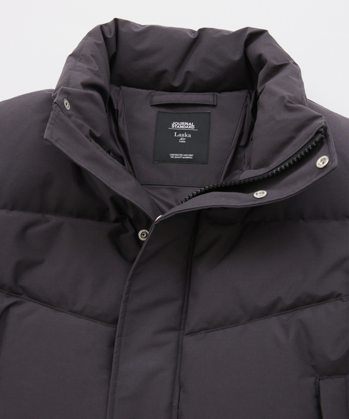 JOURNAL STANDARD(ジャーナルスタンダード)の「LASKA air / ラスカ エアー ショート スタンド グース ダウン(ダウンジャケット/コート・メンズ・ブラック系その他/ライトグレー/ベージュ・SMALL/MEDIUM/LARGE)」の4枚目の写真
