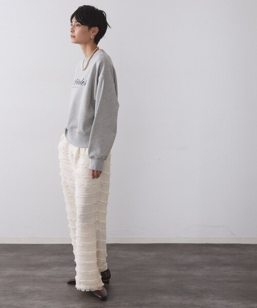 OPAQUE.CLIP(オペークドットクリップ)の「刺繍ロゴスウェット【洗濯機OK】(Tシャツ/カットソー・レディース・ネイビー/グレー・00)」の5枚目の写真
