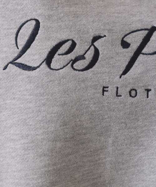 OPAQUE.CLIP(オペークドットクリップ)の「刺繍ロゴスウェット【洗濯機OK】(Tシャツ/カットソー・レディース・ネイビー/グレー・00)」の6枚目の写真
