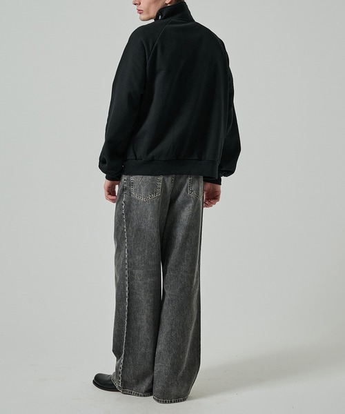 TAAKK(ターク)の「【TAAKK】TAPE EMBROIDERY JERSEY SWEAT SHIRT(スウェット・メンズ・グレー/ブラック・2/3)」の5枚目の写真