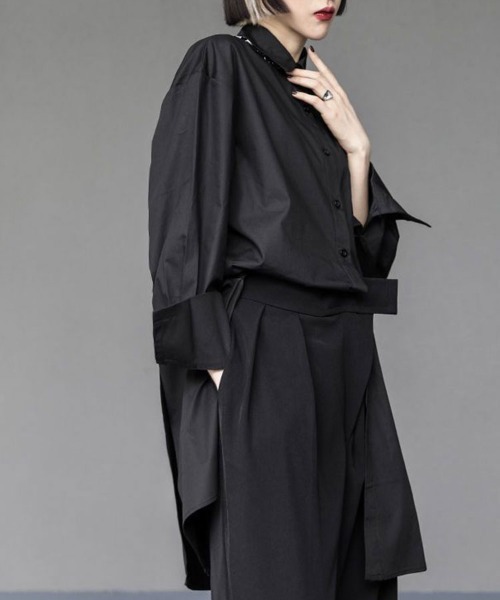 SallyLunn(サリーラン)の「モダンオーバーシャツ(シャツ/ブラウス・レディース・ホワイト/ブラック・MEDIUM/LARGE)」の5枚目の写真