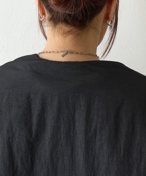 COLONY 2139（コロニートゥーワンスリーナイン）の「サイドジップノーカラー中綿ジャケット（ノーカラージャケット・レディース・カーキ/ブラック・FREE）」の7枚目の写真