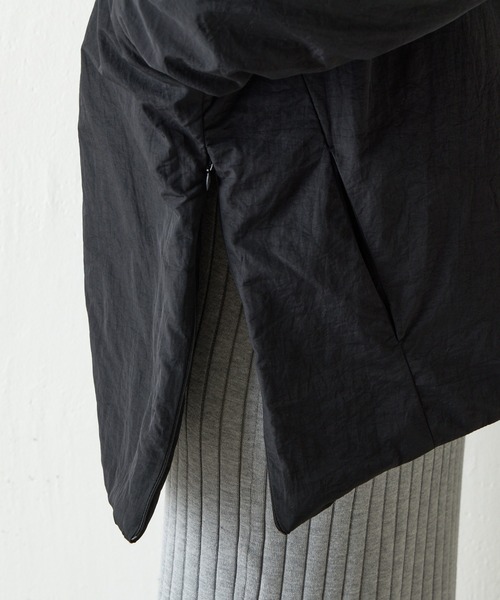 COLONY 2139（コロニートゥーワンスリーナイン）の「サイドジップノーカラー中綿ジャケット（ノーカラージャケット・レディース・カーキ/ブラック・FREE）」の14枚目の写真