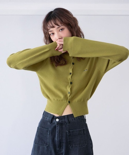 archives（アルシーヴ）の「【差がつくデザイン】クロスボタンニットカーディガン（カーディガン/ボレロ・レディース・グレー/アイボリー/グリーン/ブラック/レッド・MEDIUM）」の13枚目の写真