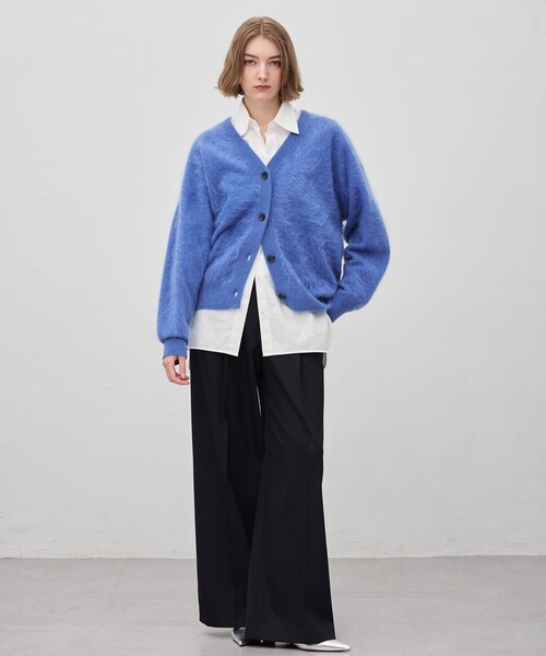 uncrave(アンクレイヴ)の「カシミヤファーニット カーディガン(カーディガン/ボレロ・レディース・ライトグレー系/ホワイト系・F)」の7枚目の写真